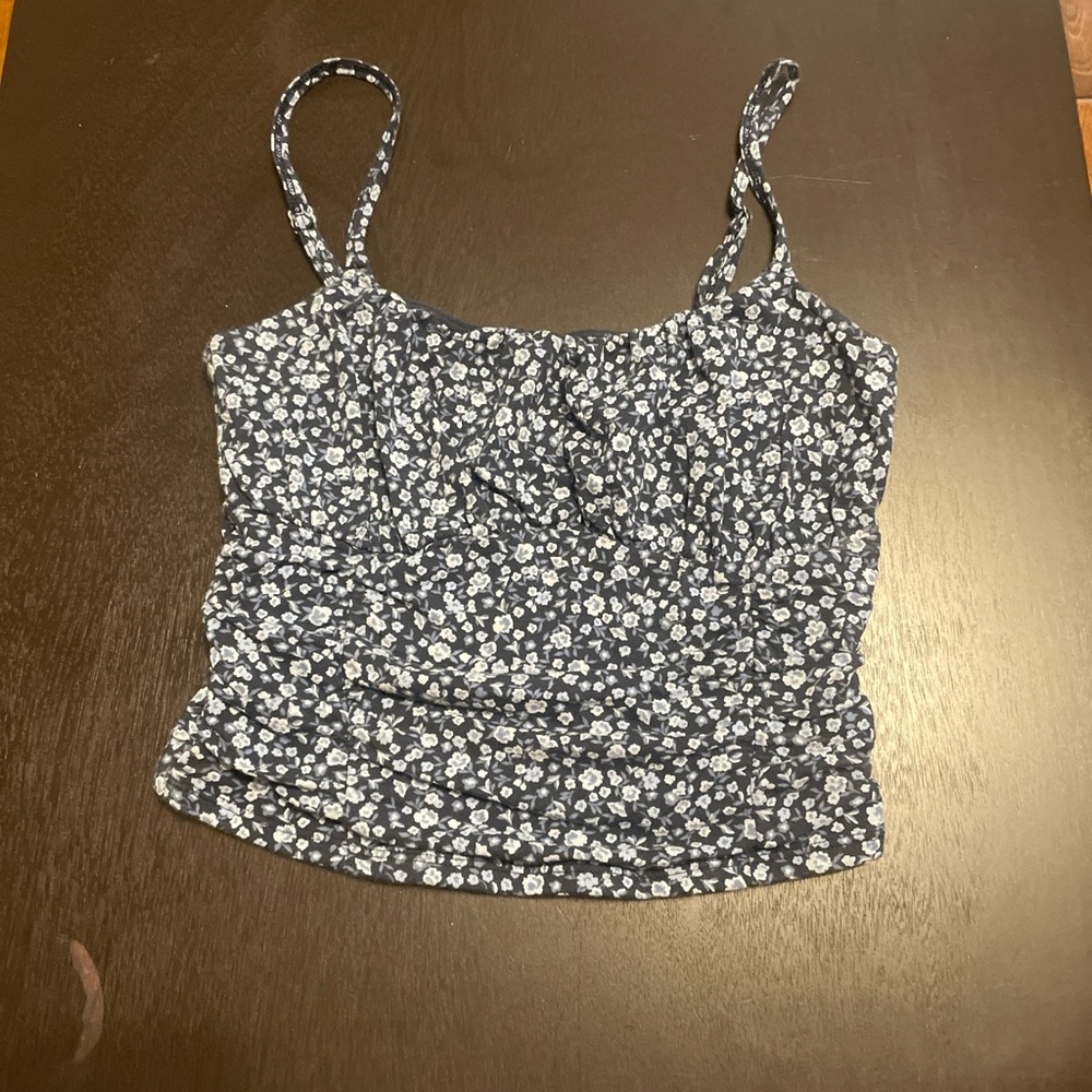 hollister blue floral top